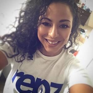 Meet your Posher, Elisa