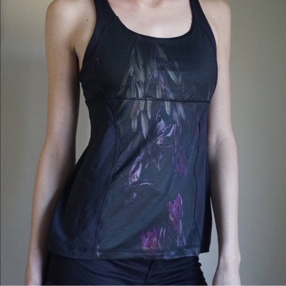 LuluLemon top