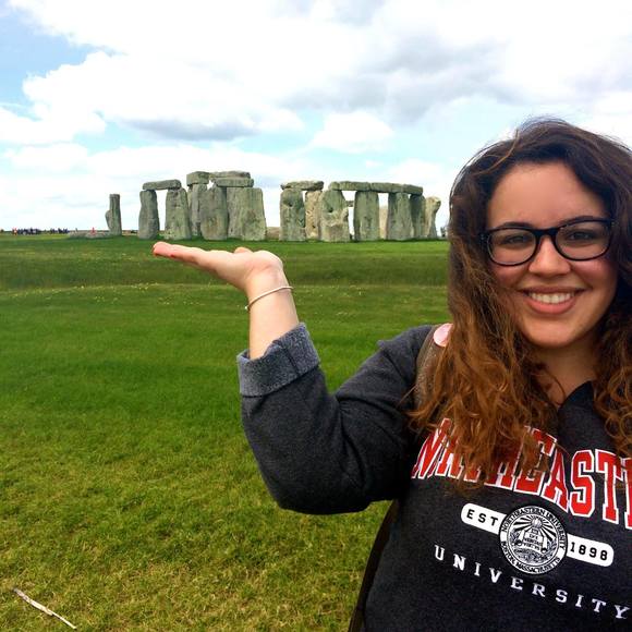 Meet your Posher, Alyssa - Picture 3 of 5