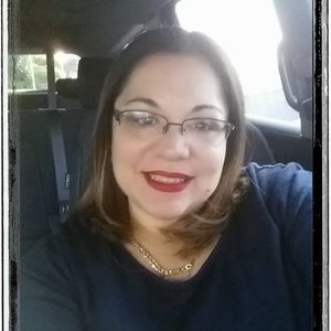 Meet your Posher, Valerie