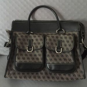 Dooney & Bourke shoulder bag