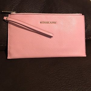 Michael Kors wristlet