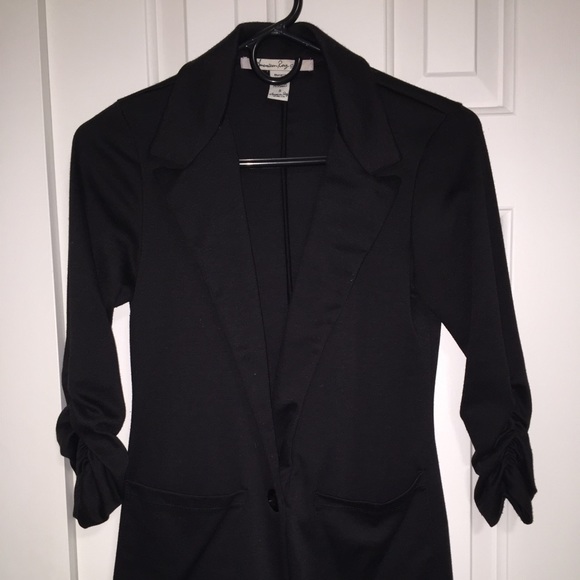 Black jacket - Picture 1 of 3
