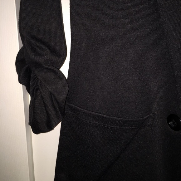 Black jacket - Picture 3 of 3