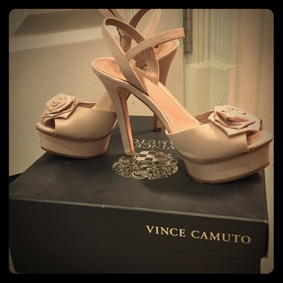 Vince Camuto Pink heels
