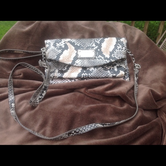 Nine West Handbags - NWOT / Nine West Crossbody Wallet.