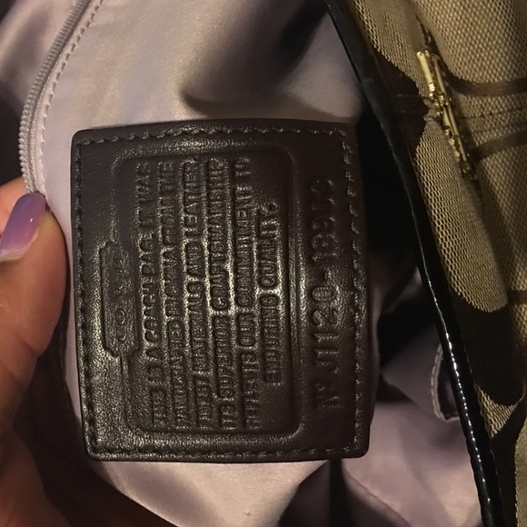 Coach Bag - Picture 2 of 4