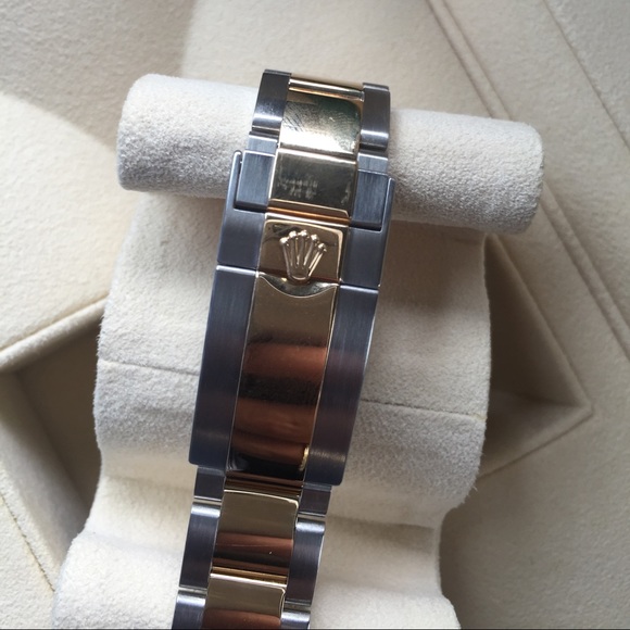 Rolex GMT Master II 116713 LN - Picture 2 of 4