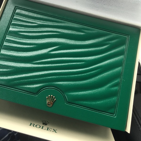 Rolex GMT Master II 116713 LN - Picture 3 of 4