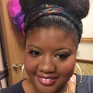 Meet your Posher, Elisha