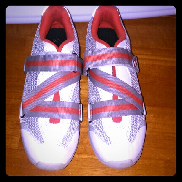 Exlustar cycling shoes