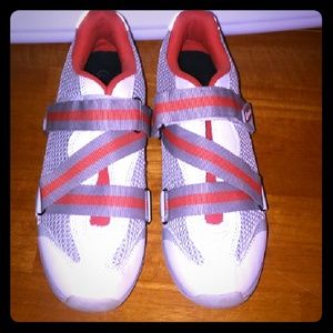 Exlustar cycling shoes