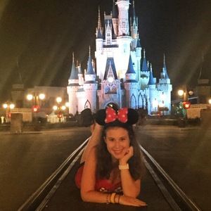 Meet your Posher, Lyndsie