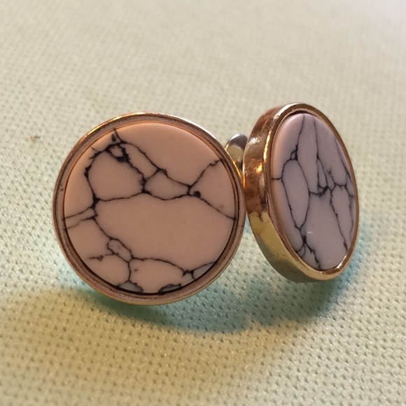 Ashlee White Marble Circle Stud Earrings