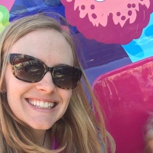 Meet your Posher, Stephanie