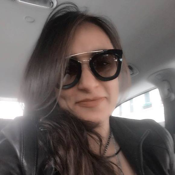 Meet your Posher, Alessandra