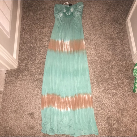 Gorgeous sky maxi xs
