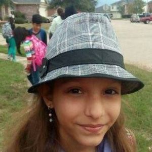 Meet your Posher, Marcela