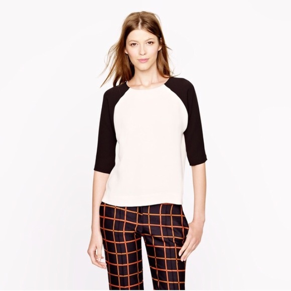 🎉 Adorable J.Crew crepe baseball top 🎉