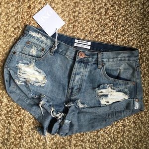 ONETEASPOON Brand NEW Husk Bandit Shorts size 27
