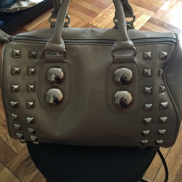 Nude Aldo jeweled handbag - Picture 1 of 4