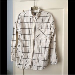 Old Navy boyfriend shirt size small