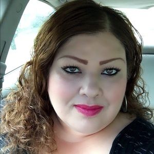 Meet your Posher, Cynthia