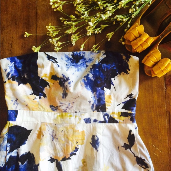J. Crew Dresses & Skirts - {J. Crew} Floral Strapless