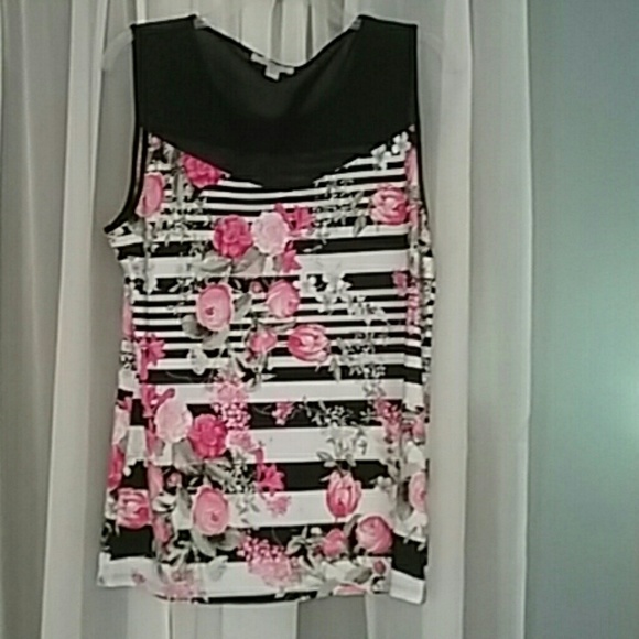 Sleeveless blouse