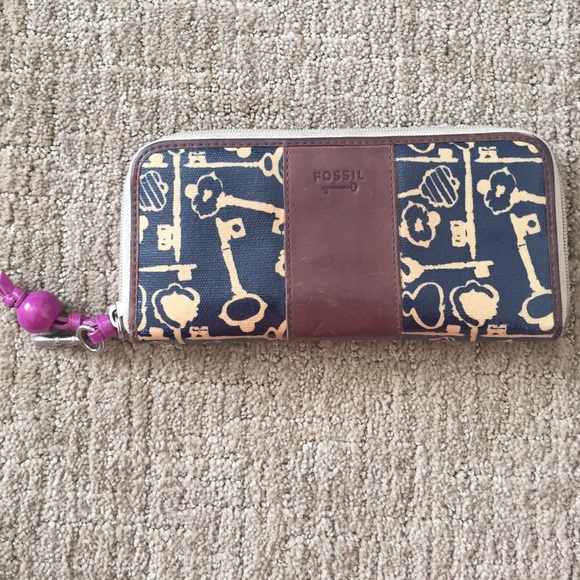 Fossil wallet