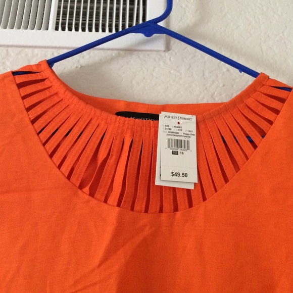 BMWT Beautiful orange summer dress! Never worn! - Picture 3 of 3