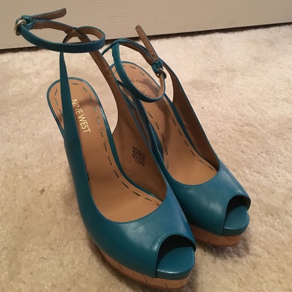 Teal wedges