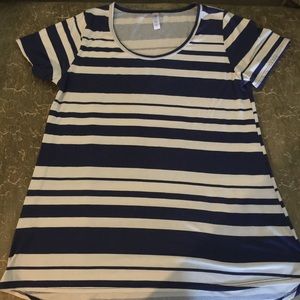 Lularoe Classic Tee