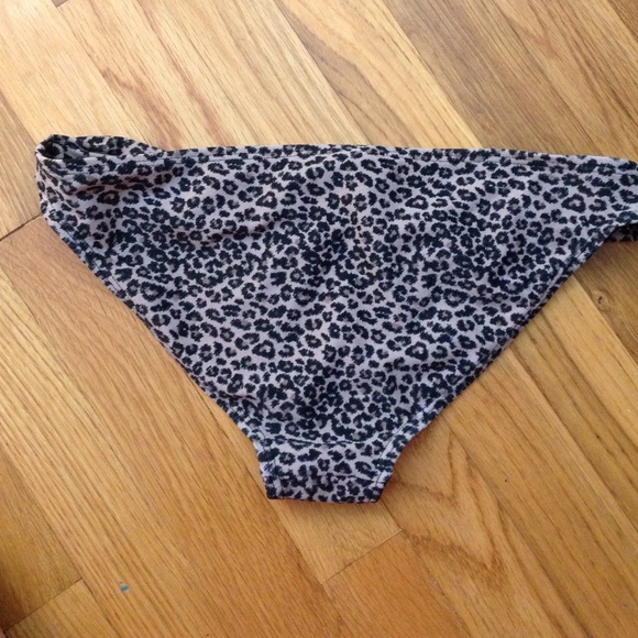 cheetah print bathing suit bottom - Picture 2 of 4
