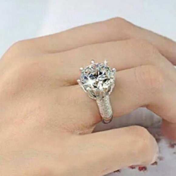 925 STERLING SILVER CZ RING - Picture 1 of 9