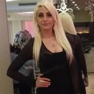 Meet your Posher, Eva