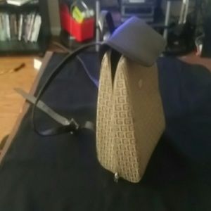 Guess hard back pack