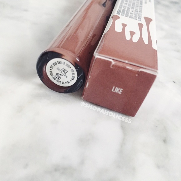 🆕 | 🎉 KYLIE COSMETICS 'LIKE' Lip Gloss - Picture 3 of 3