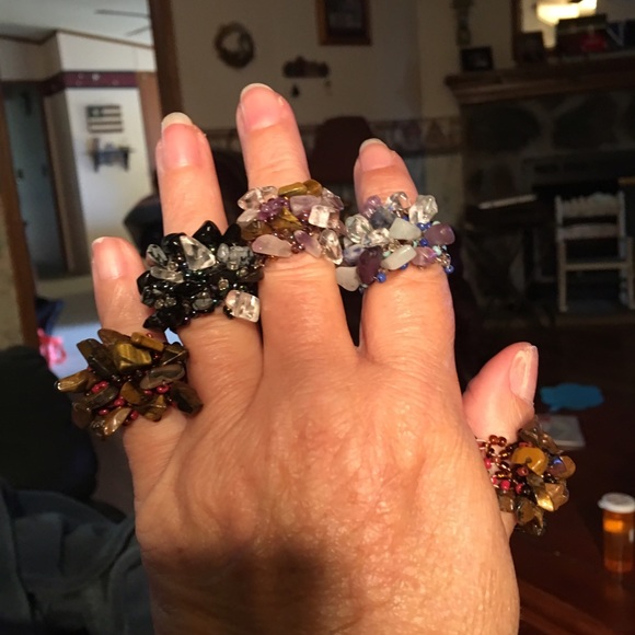 Beaded stretch rings - Picture 3 of 4