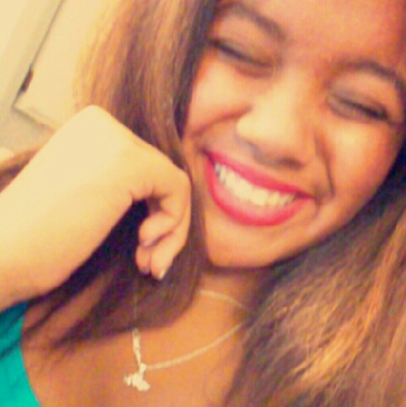 Meet your Posher, Eyonna