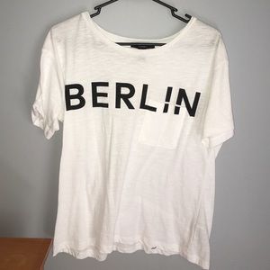 BERLIN white graphic tee