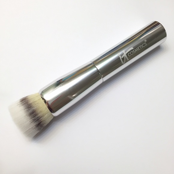 New It Cosmetics Double Airbrush Foundation Brush