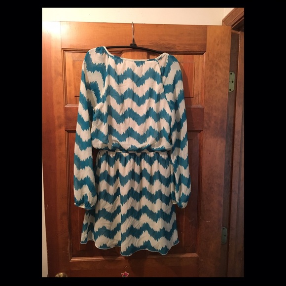 Chevron Dress - Picture 4 of 4
