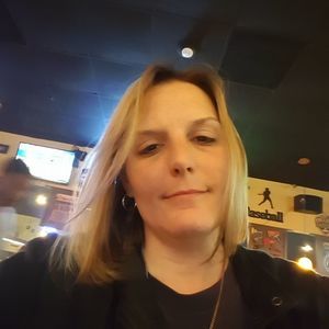 Meet your Posher, Joanie