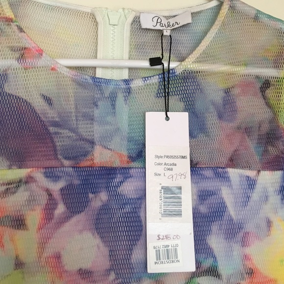 Beautiful colorful dress - Picture 3 of 4