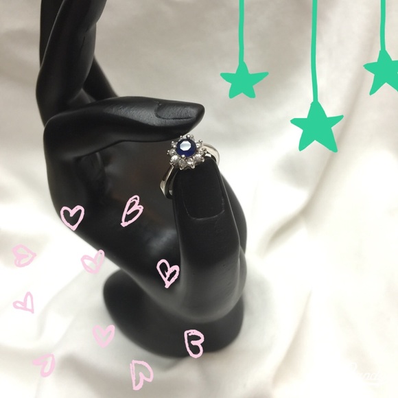 Beautiful Ring - image 2