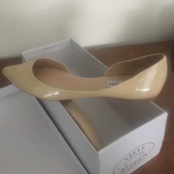 Steve Madden Elusion Blush Patent leather flats