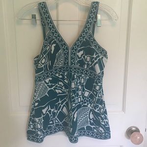 Banana Republic stretch printed tank