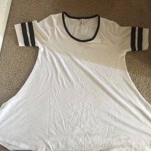 Lularoe Perfect Tee