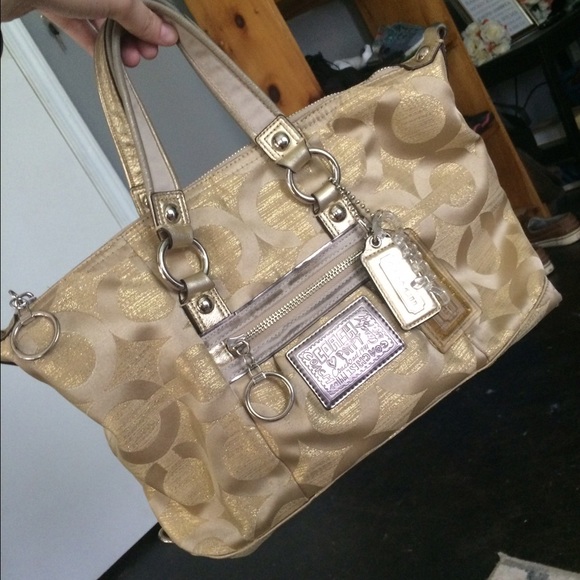 Coach Poppy purse!